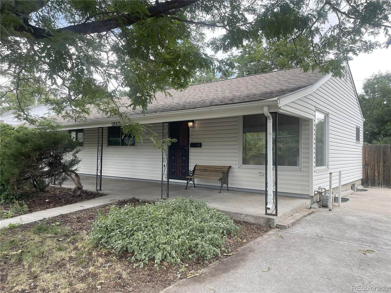 1860 Dahlia St - Photo 1