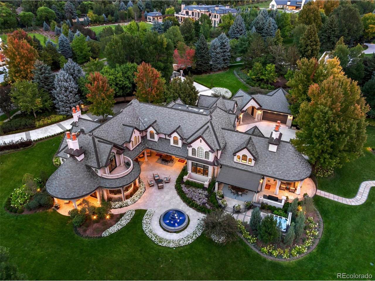 18 Cherry Hills Park Dr - Photo 1