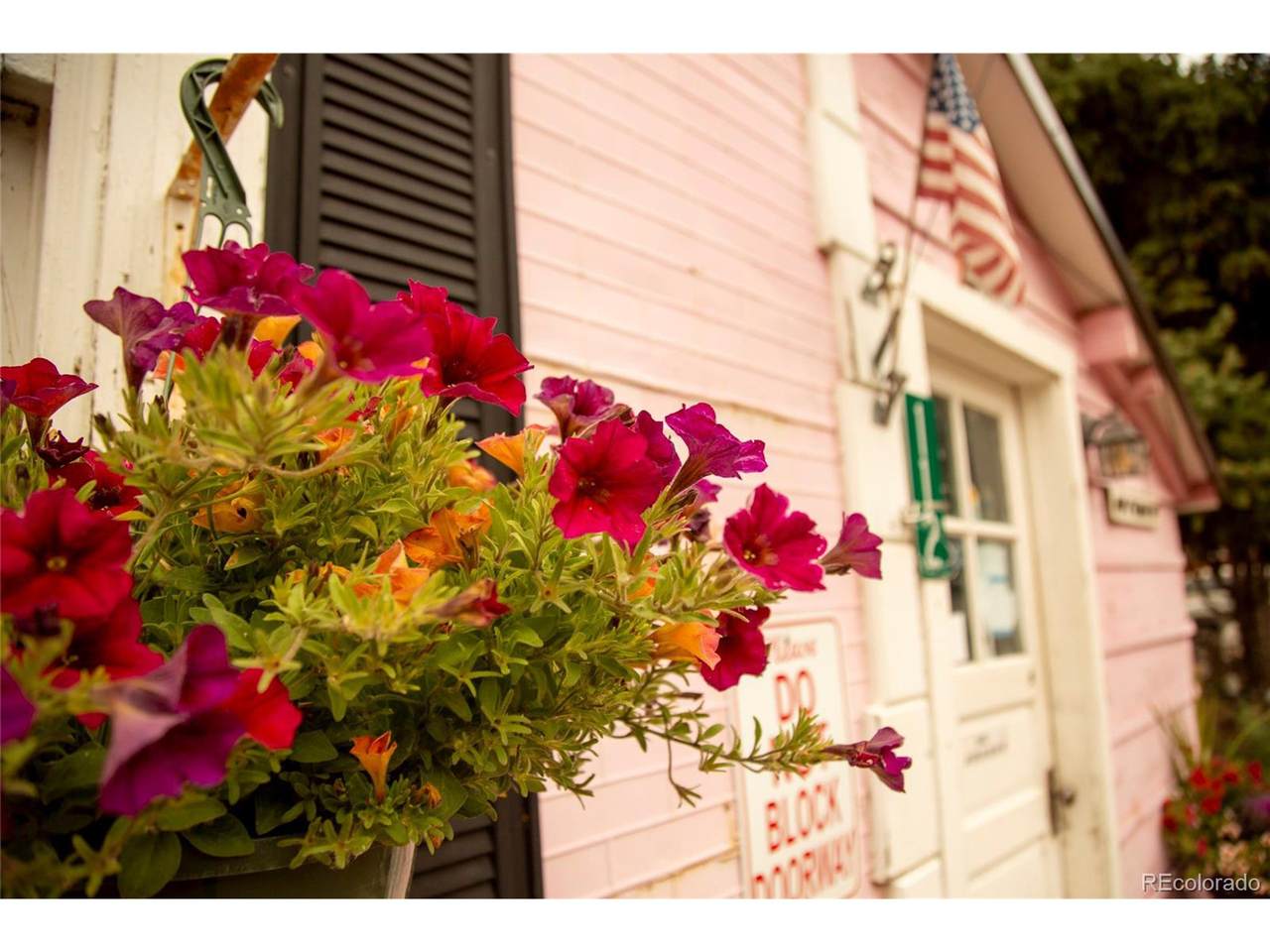 112 Wall St - Photo 1