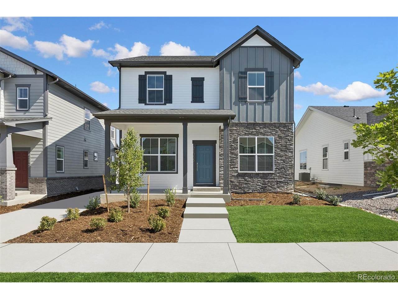 21065 61st Dr - Photo 1