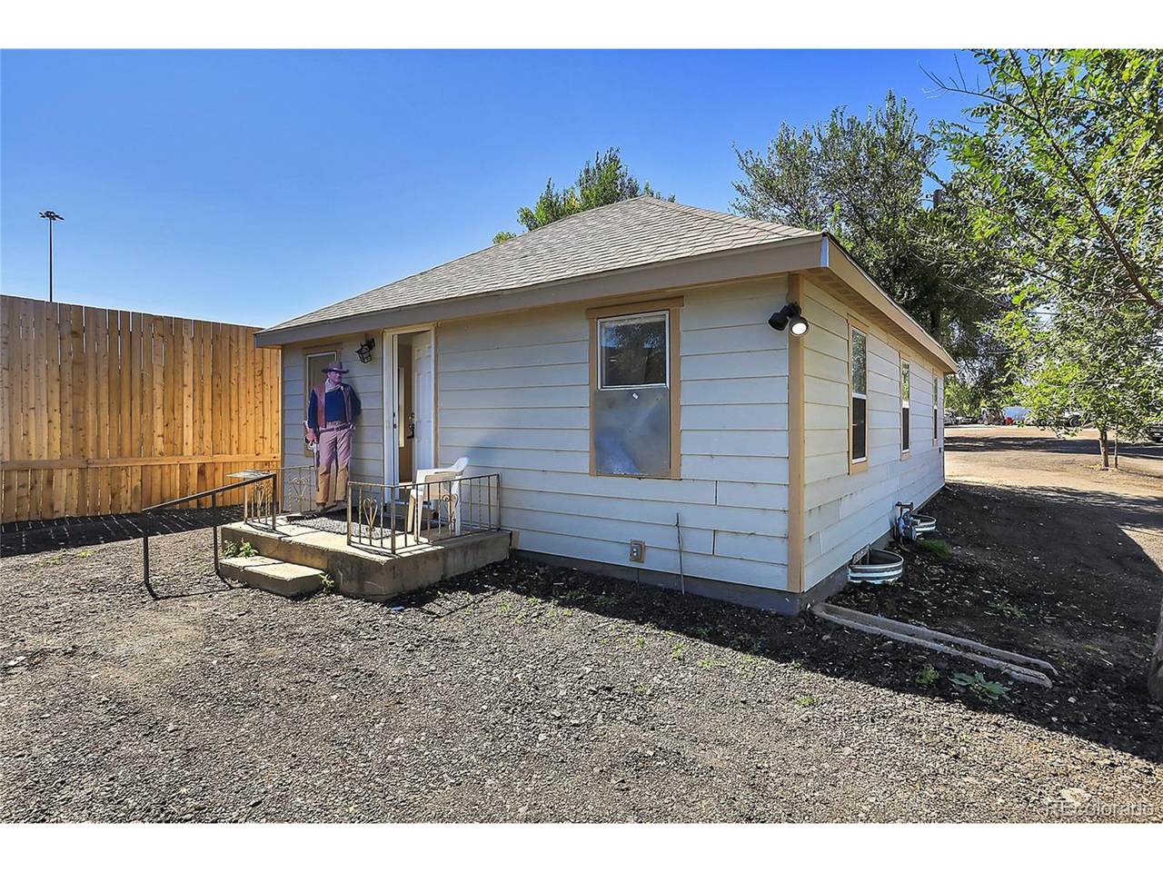 5711 Hooker St - Photo 1