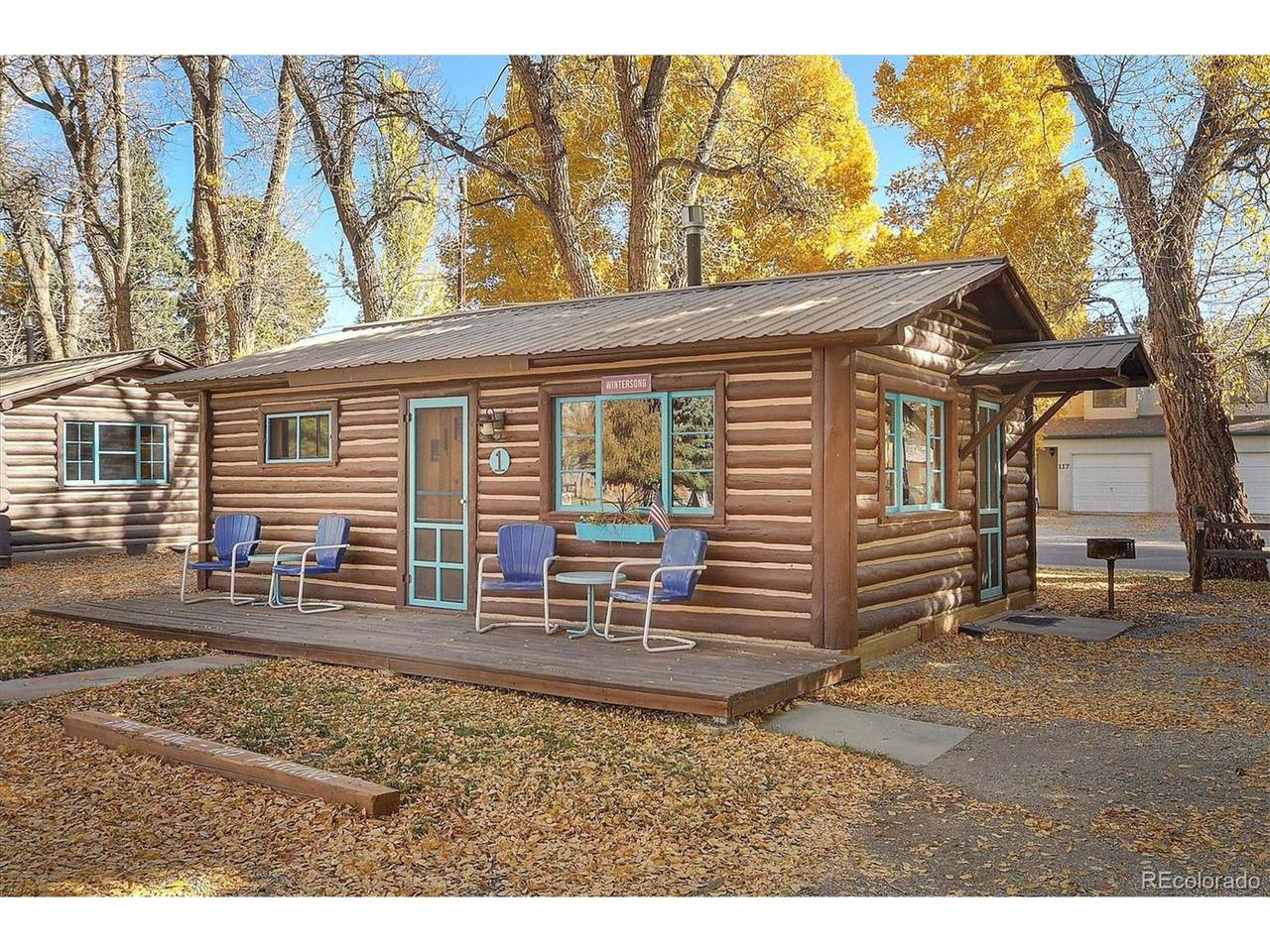 1004 Main St - Photo 1