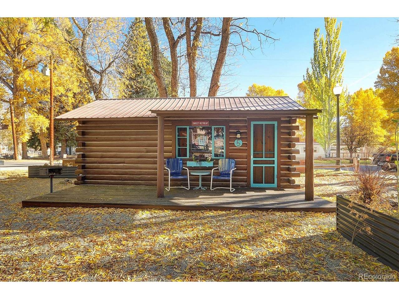 1004 Main St - Photo 1