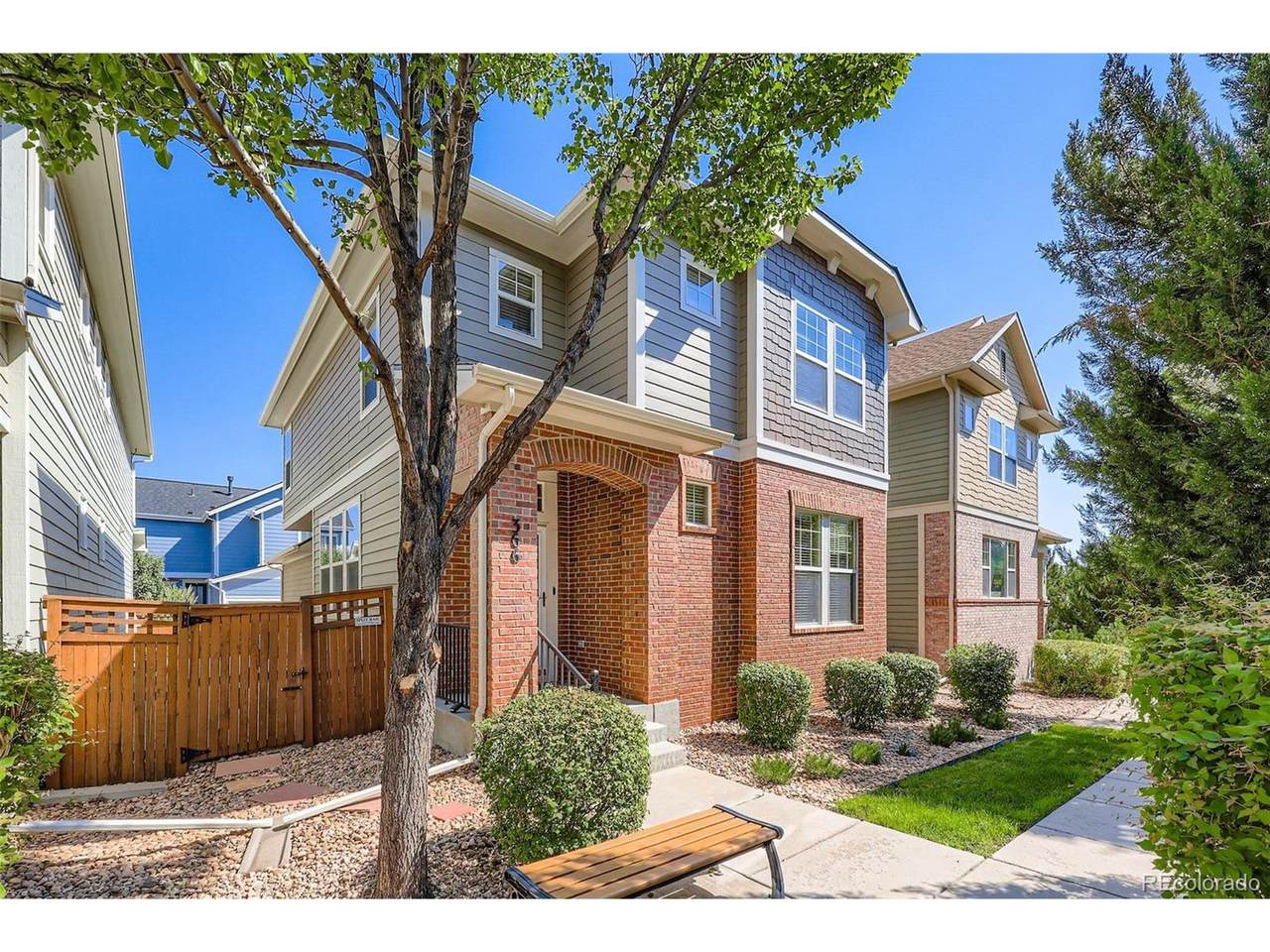 366 Dallas St - Photo 1