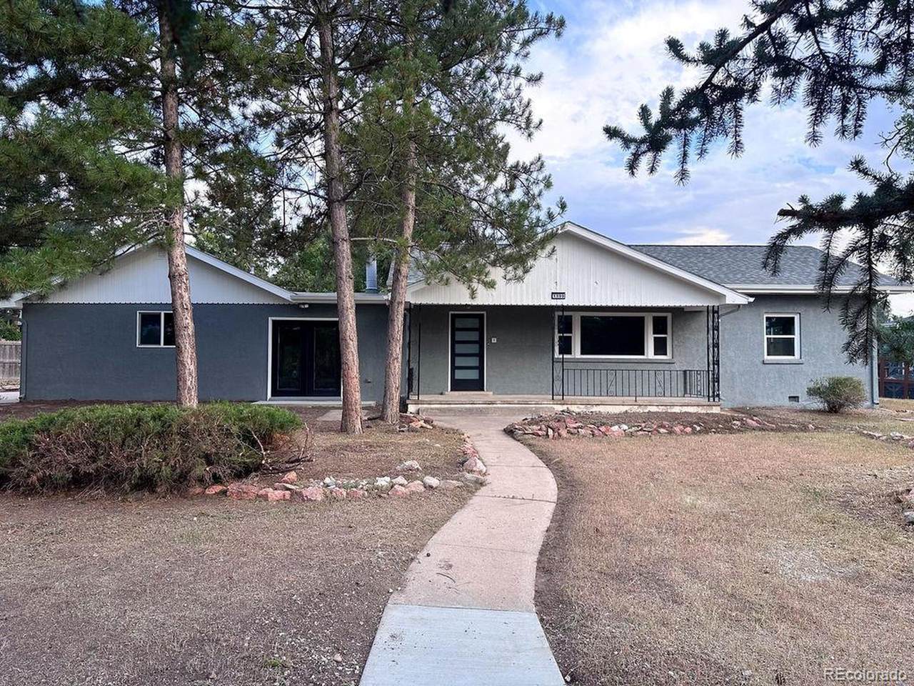 1390 Lewis St - Photo 1