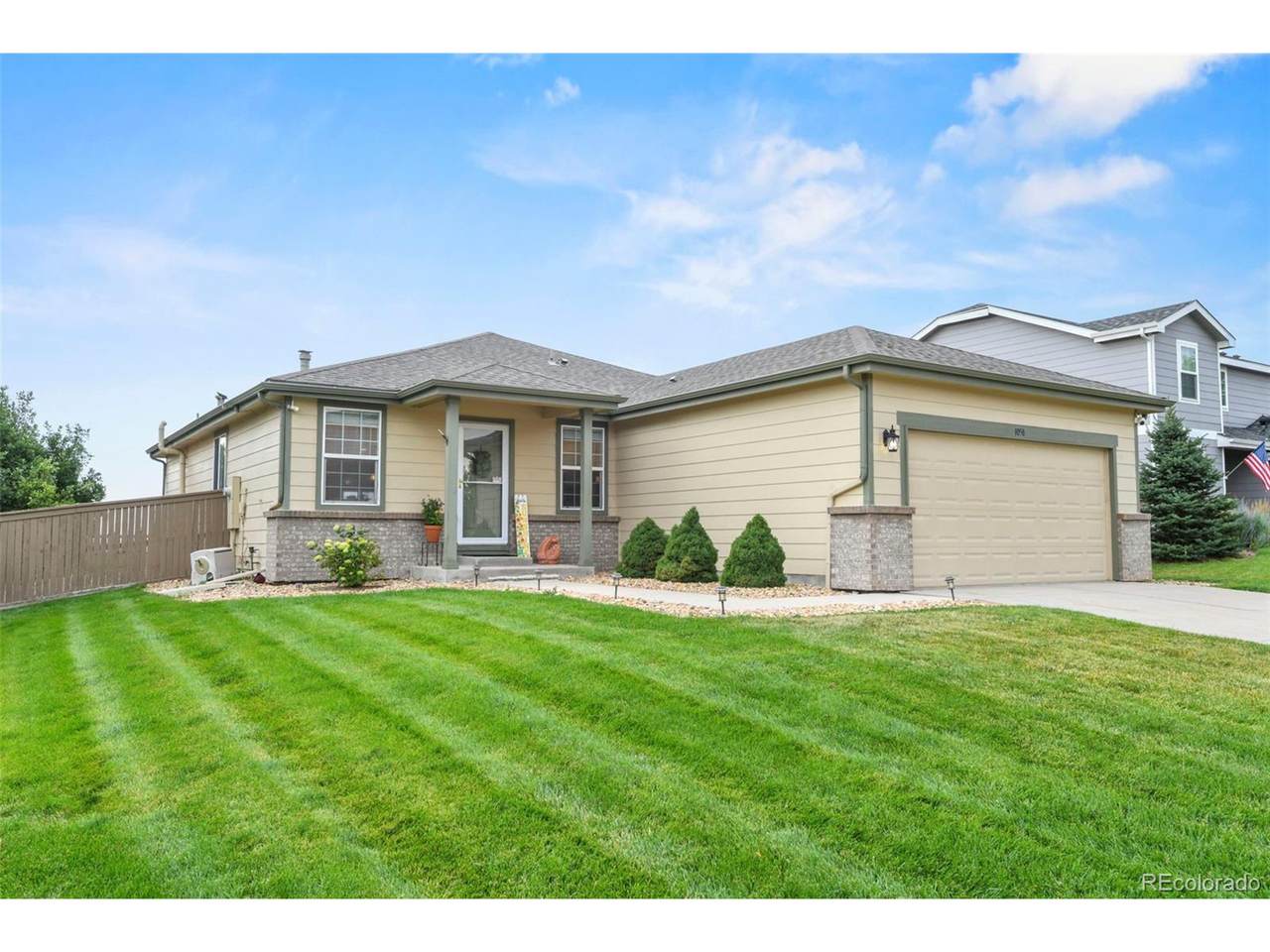 1058 Crenshaw St - Photo 1