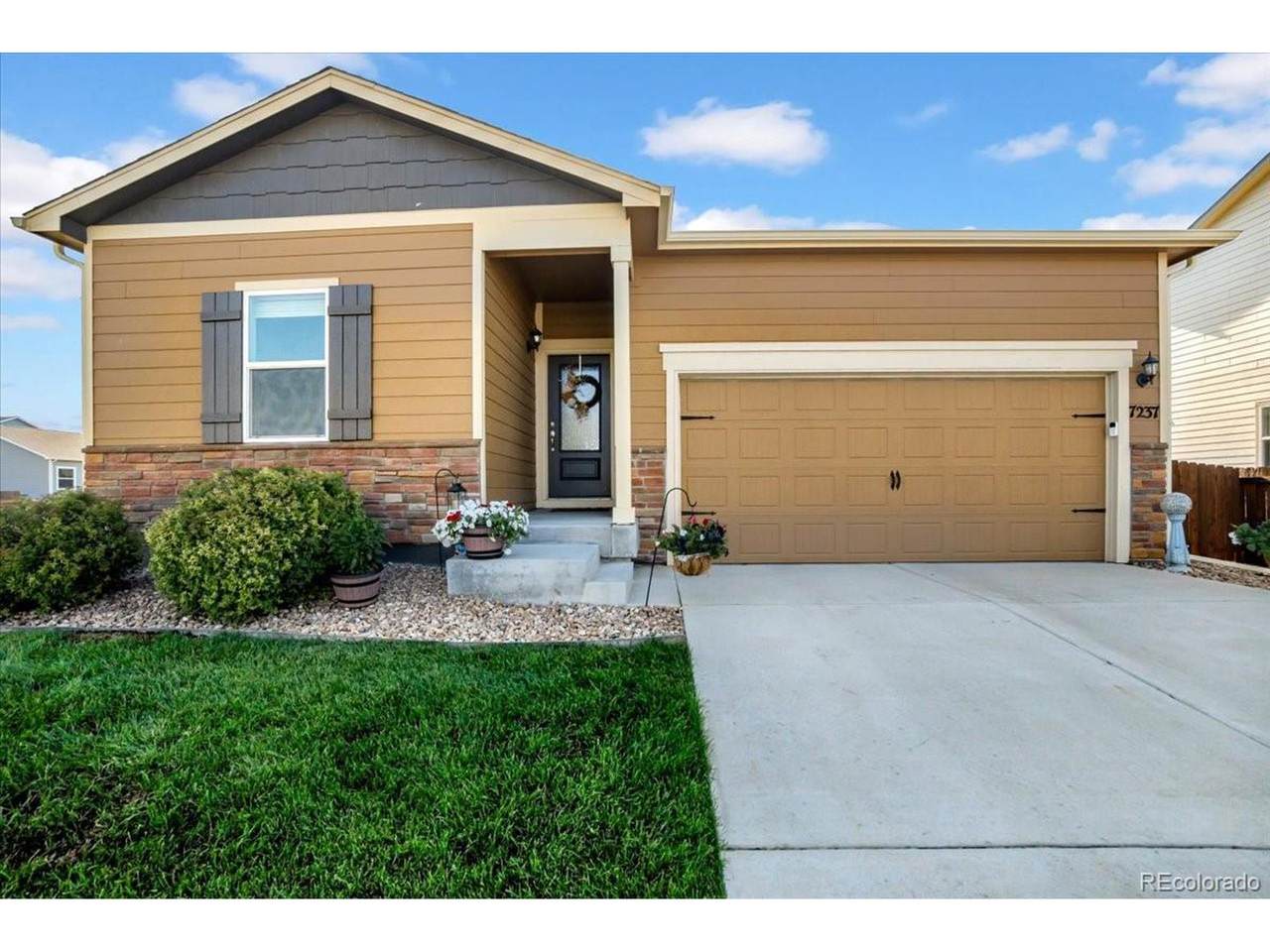 7237 Ellingwood Ave - Photo 1