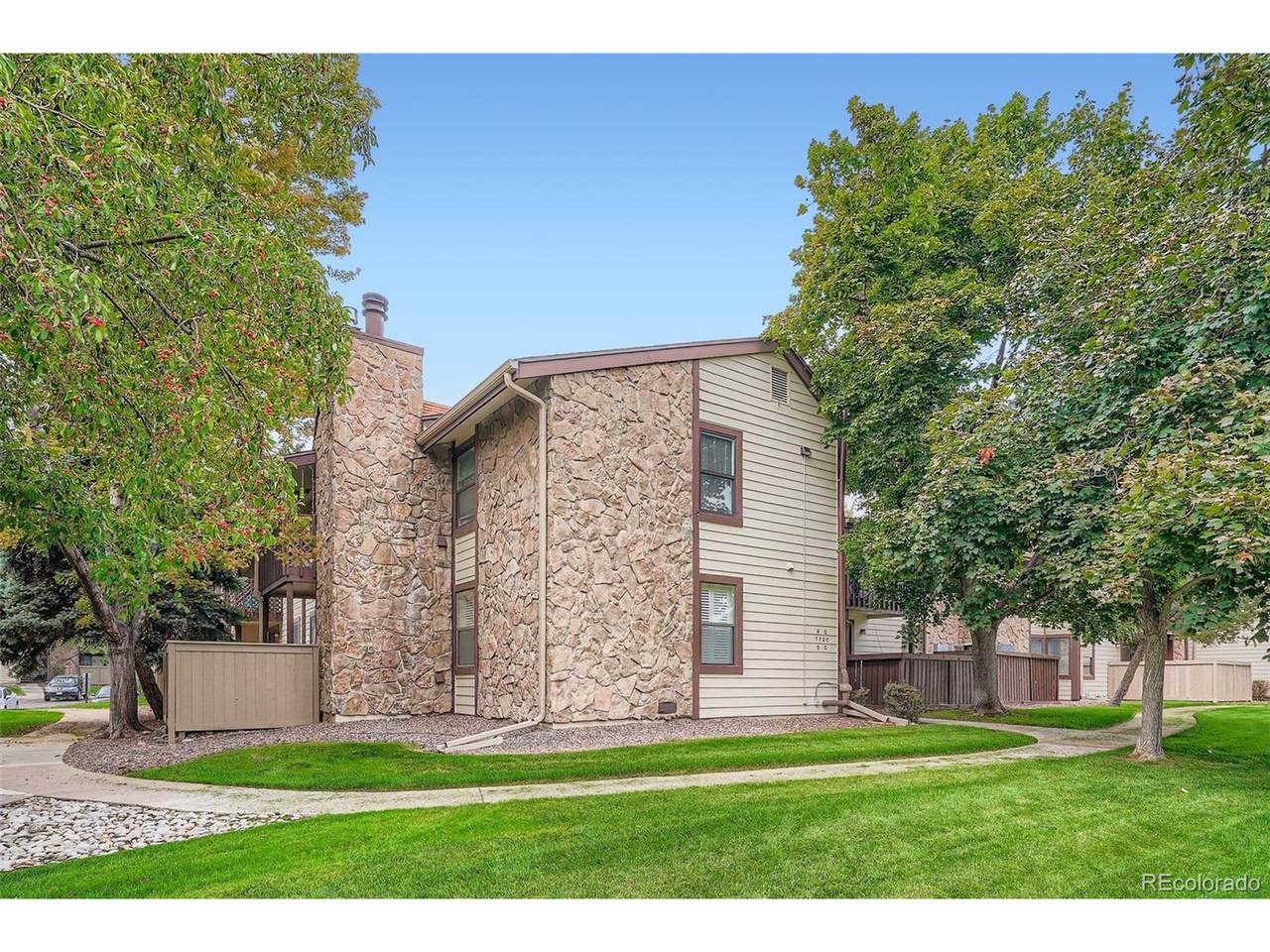 7720 87th Dr - Photo 1