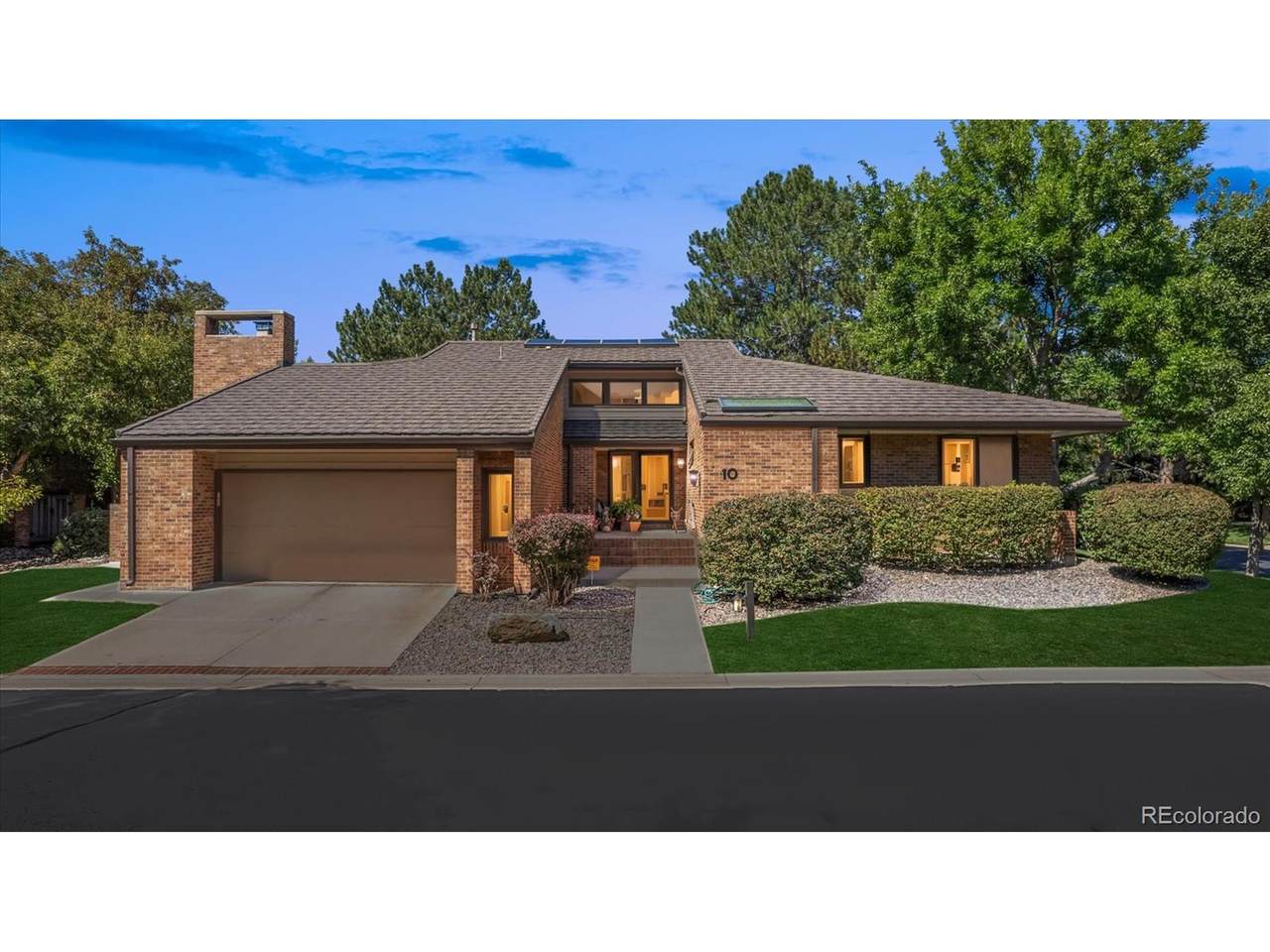 2777 Elmira St - Photo 1