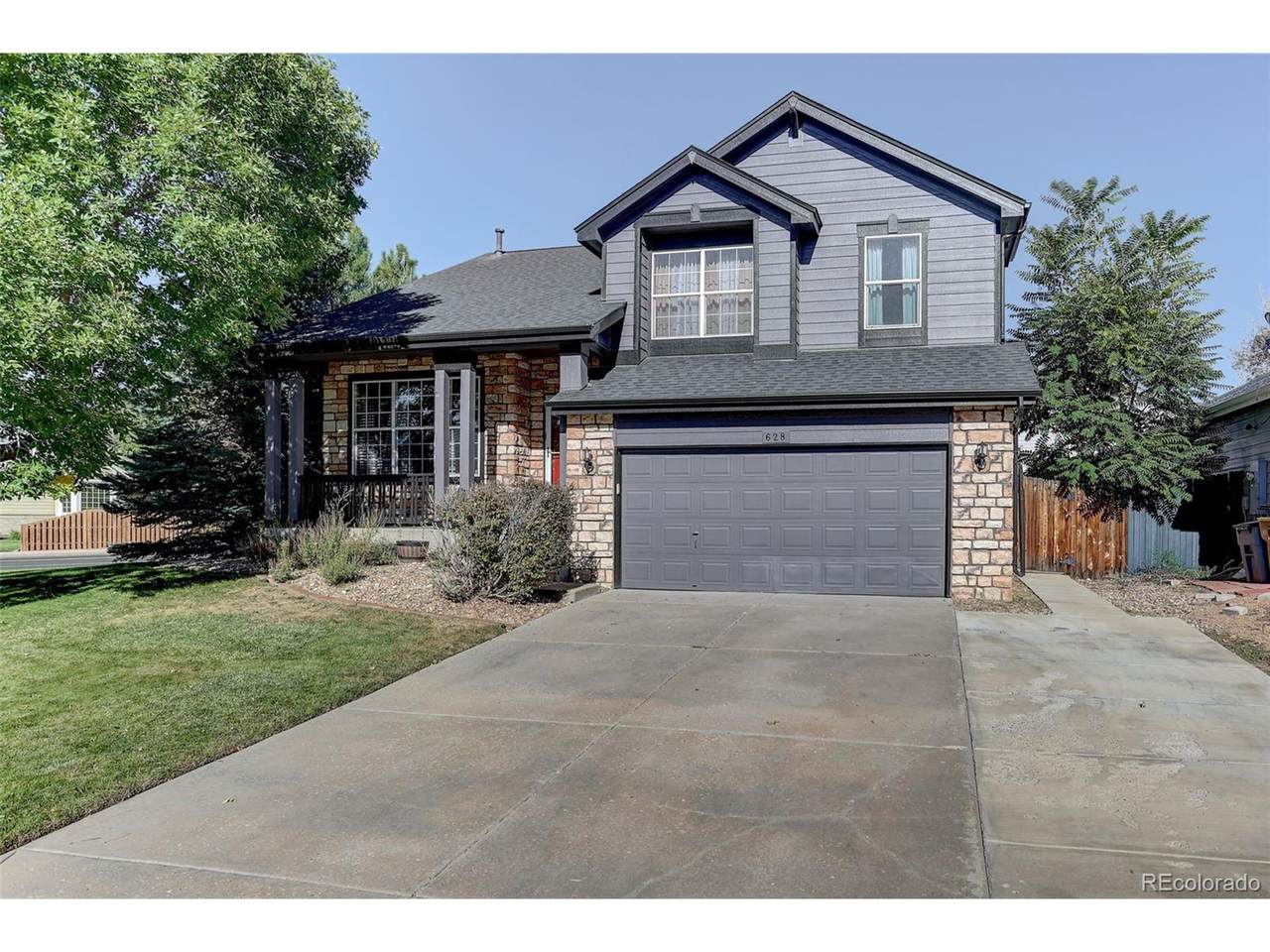 628 16th Ave - Photo 1