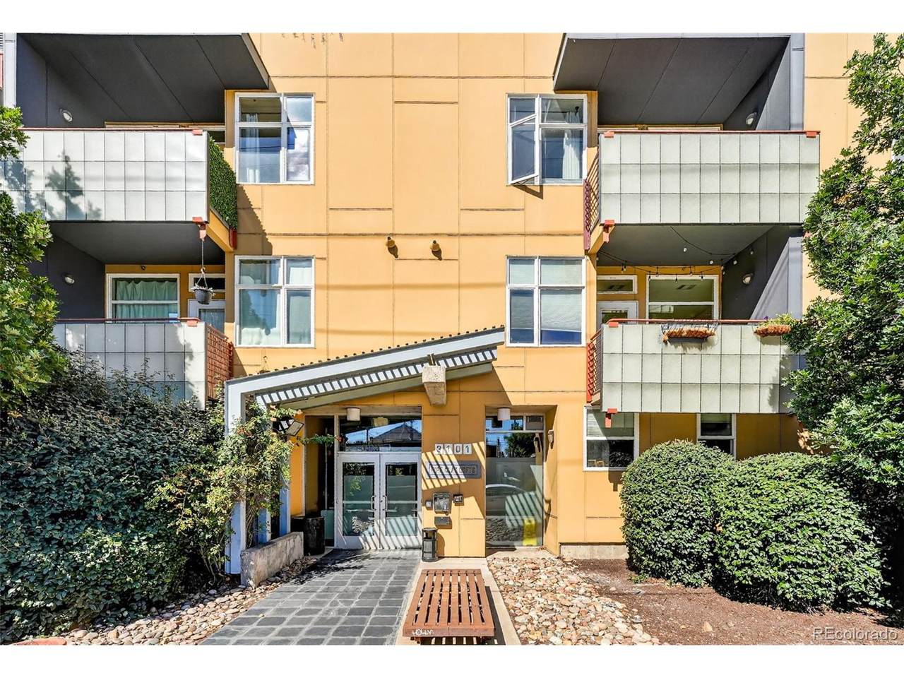 3101 Blake St - Photo 1