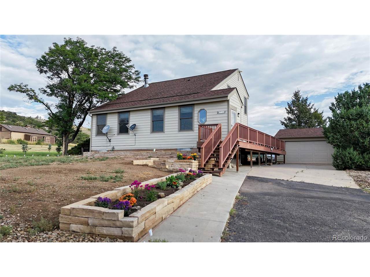 712 Colt Dr - Photo 1