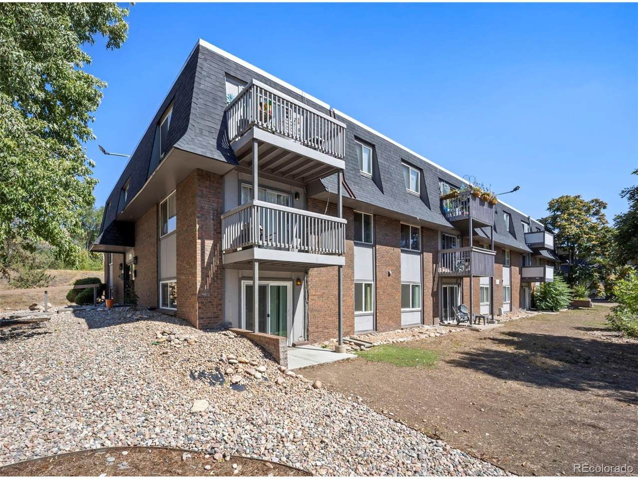 100 Highline Cir - Photo 1