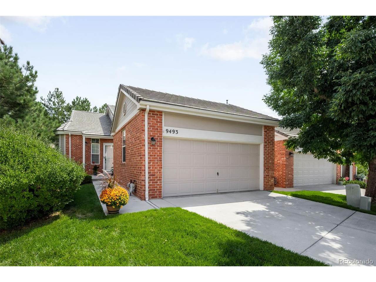 9493 Southern Hills Cir - Photo 1