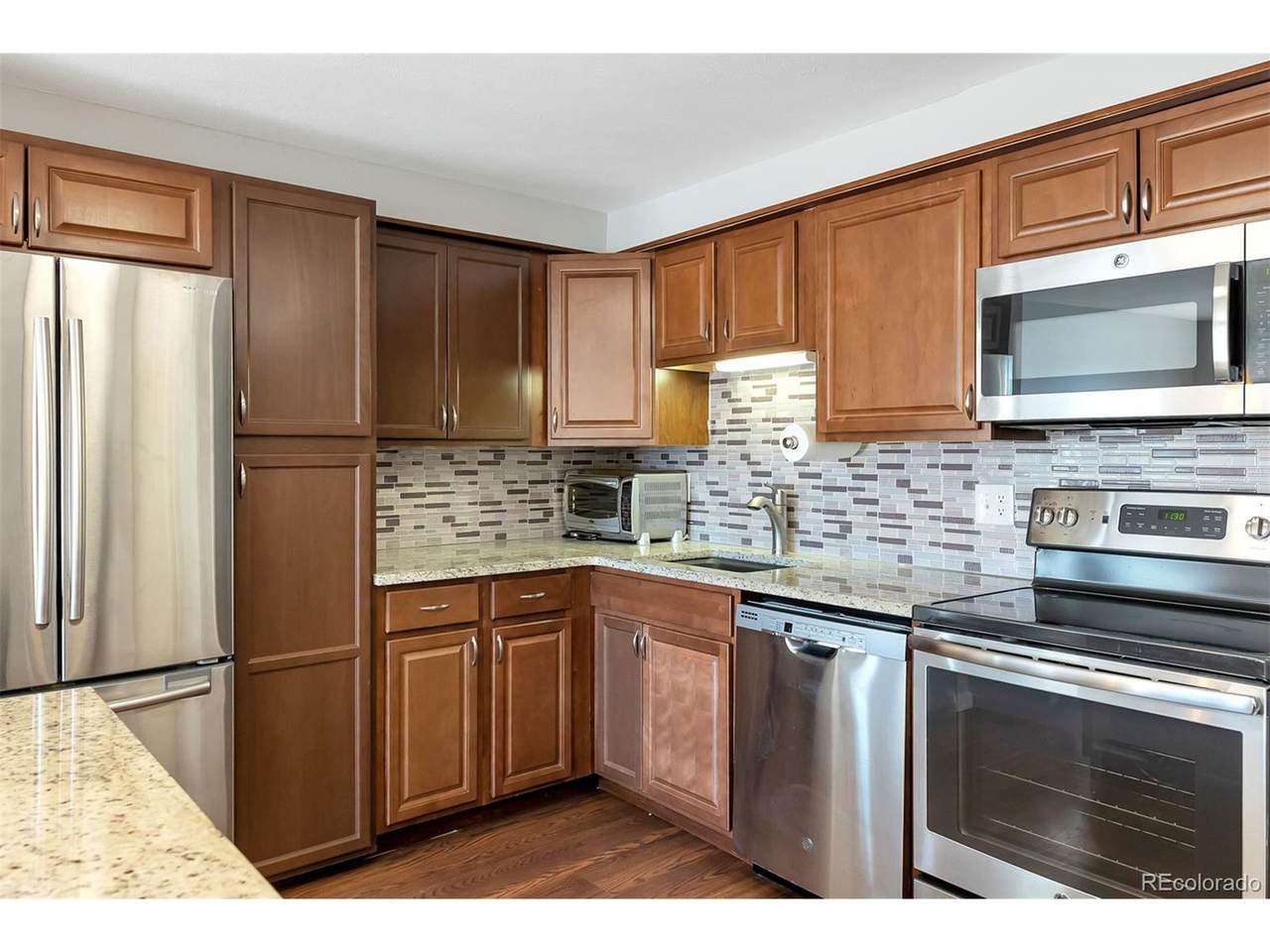 1302 Parker Rd - Photo 1