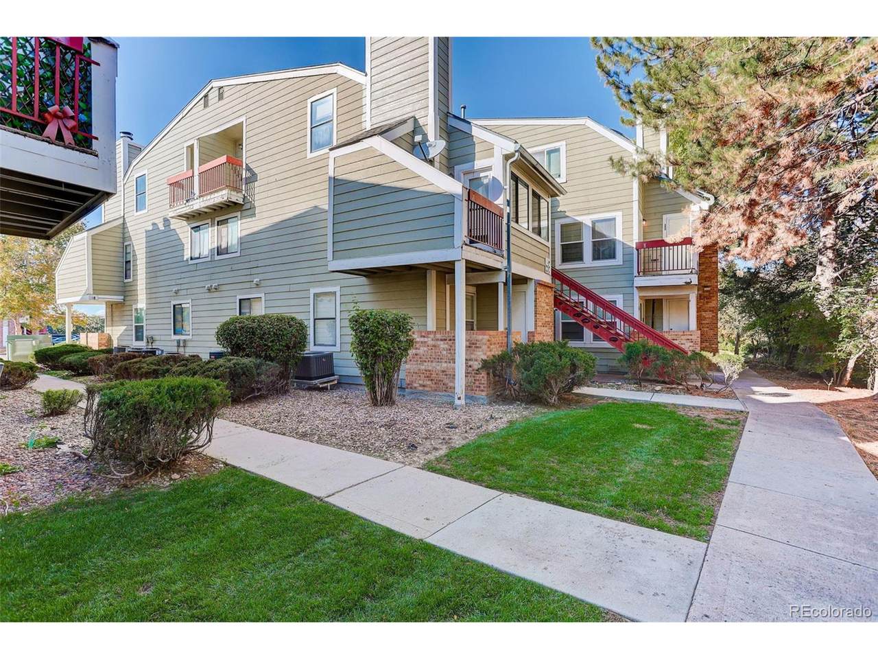 962 Dearborn Way - Photo 1