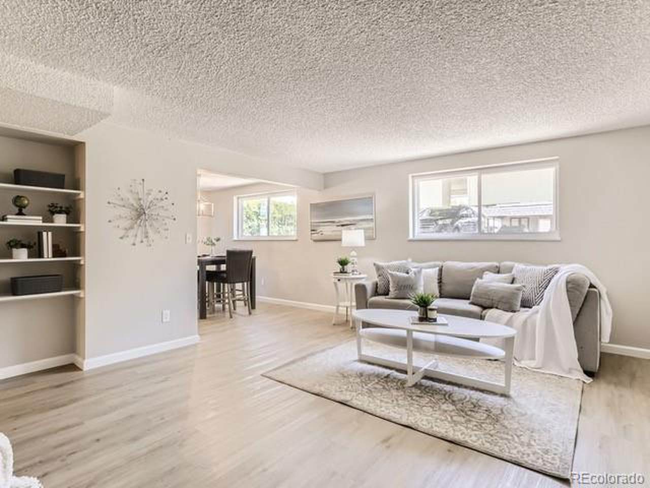 1723 Robb St - Photo 1