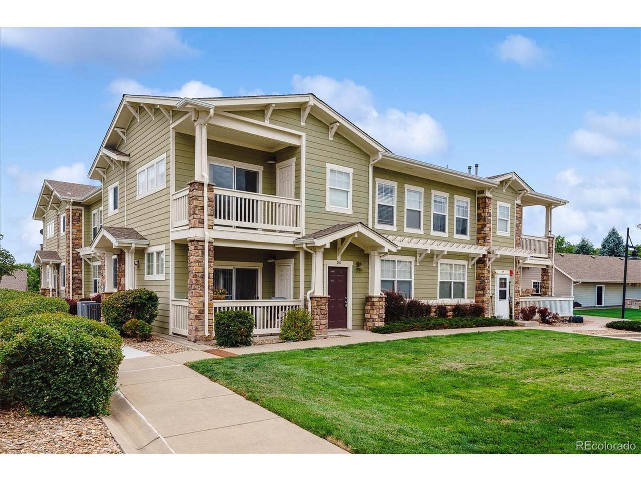 9444 Ashbury Cir - Photo 1