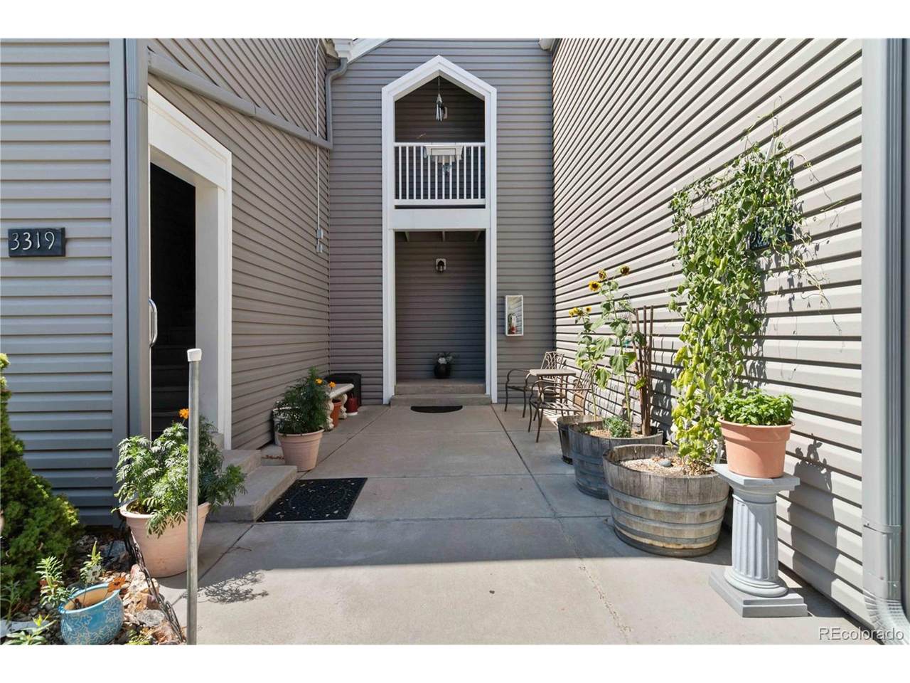 3319 Monaco St - Photo 1