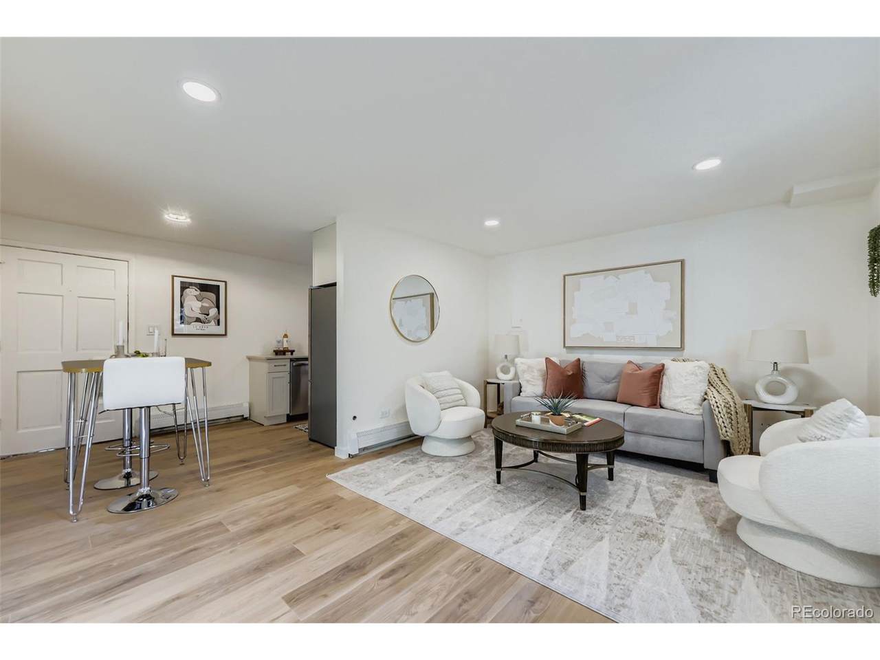 1525 Holly St - Photo 1