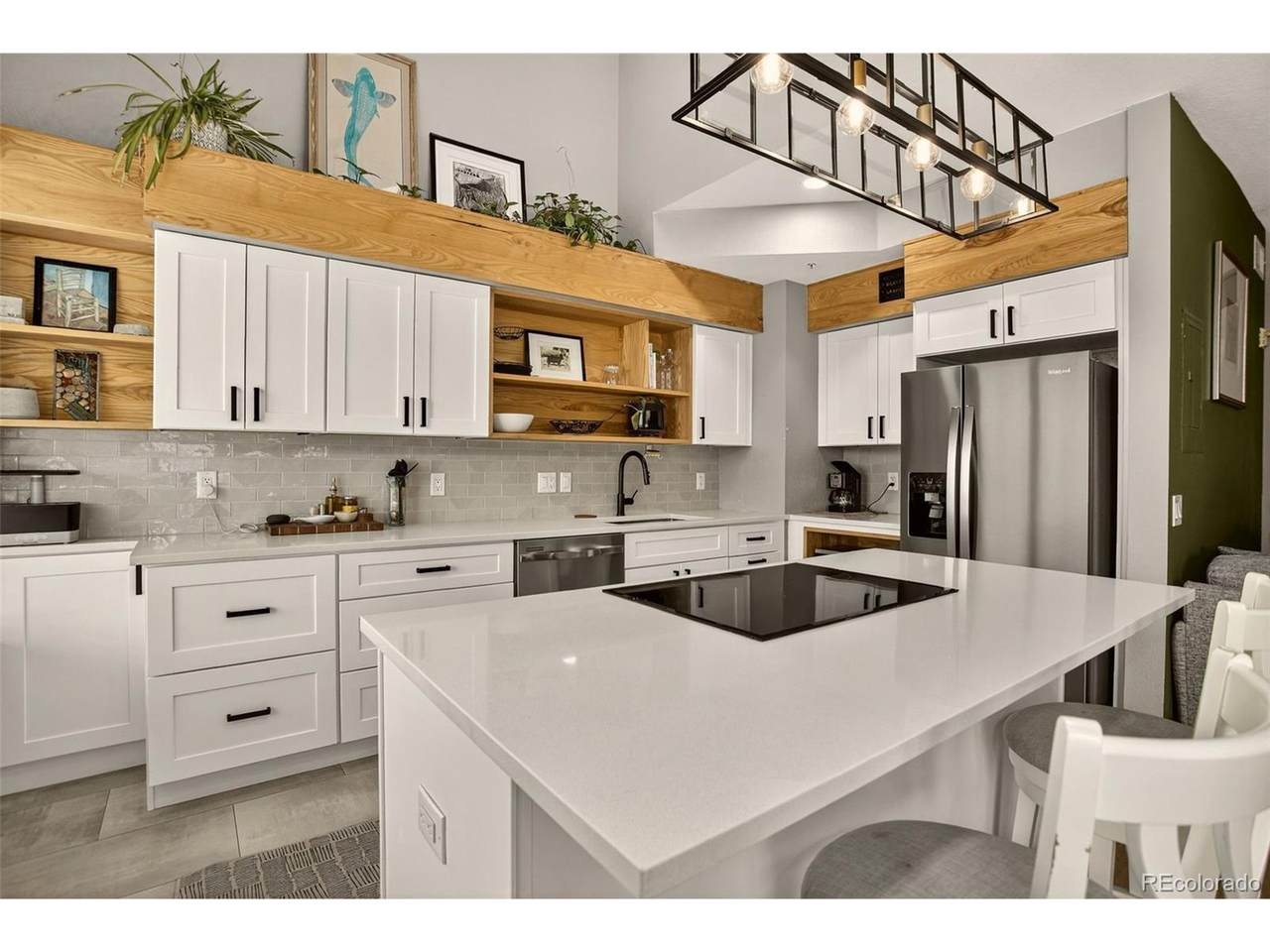 837 17th Ave - Photo 1