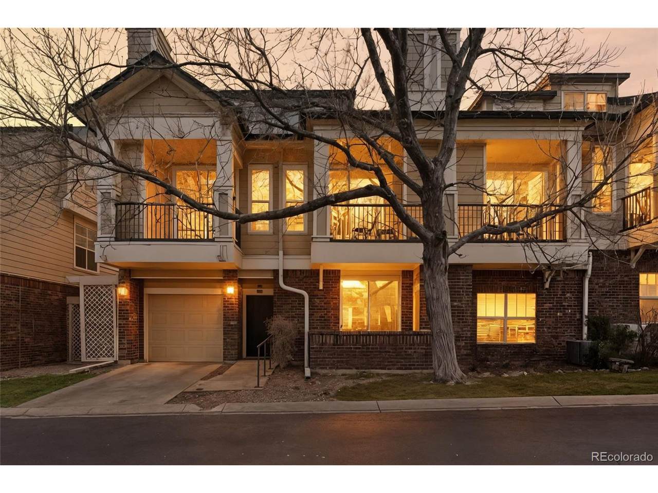 2040 Shamrock Dr - Photo 1