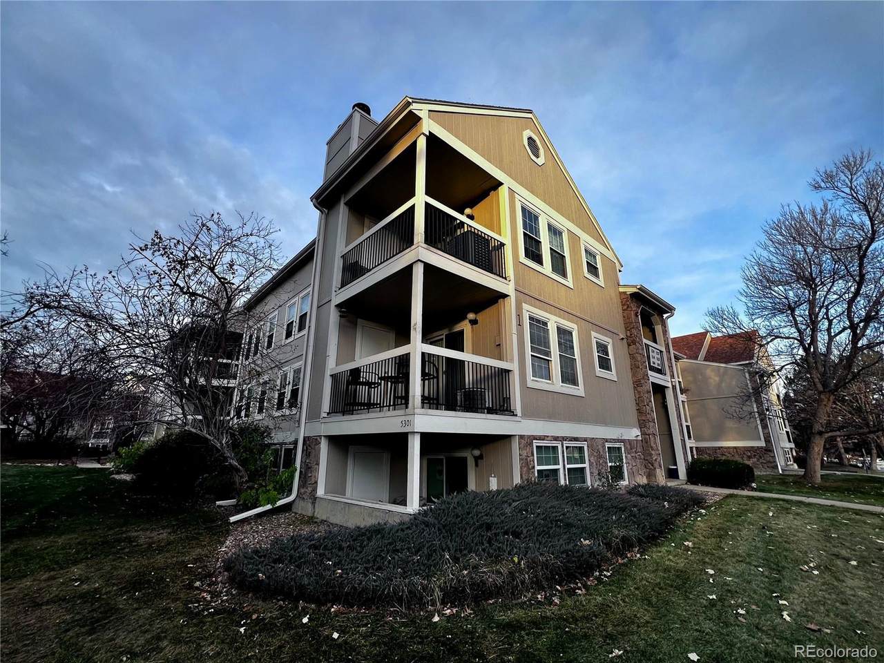 5301 76th Ave - Photo 1