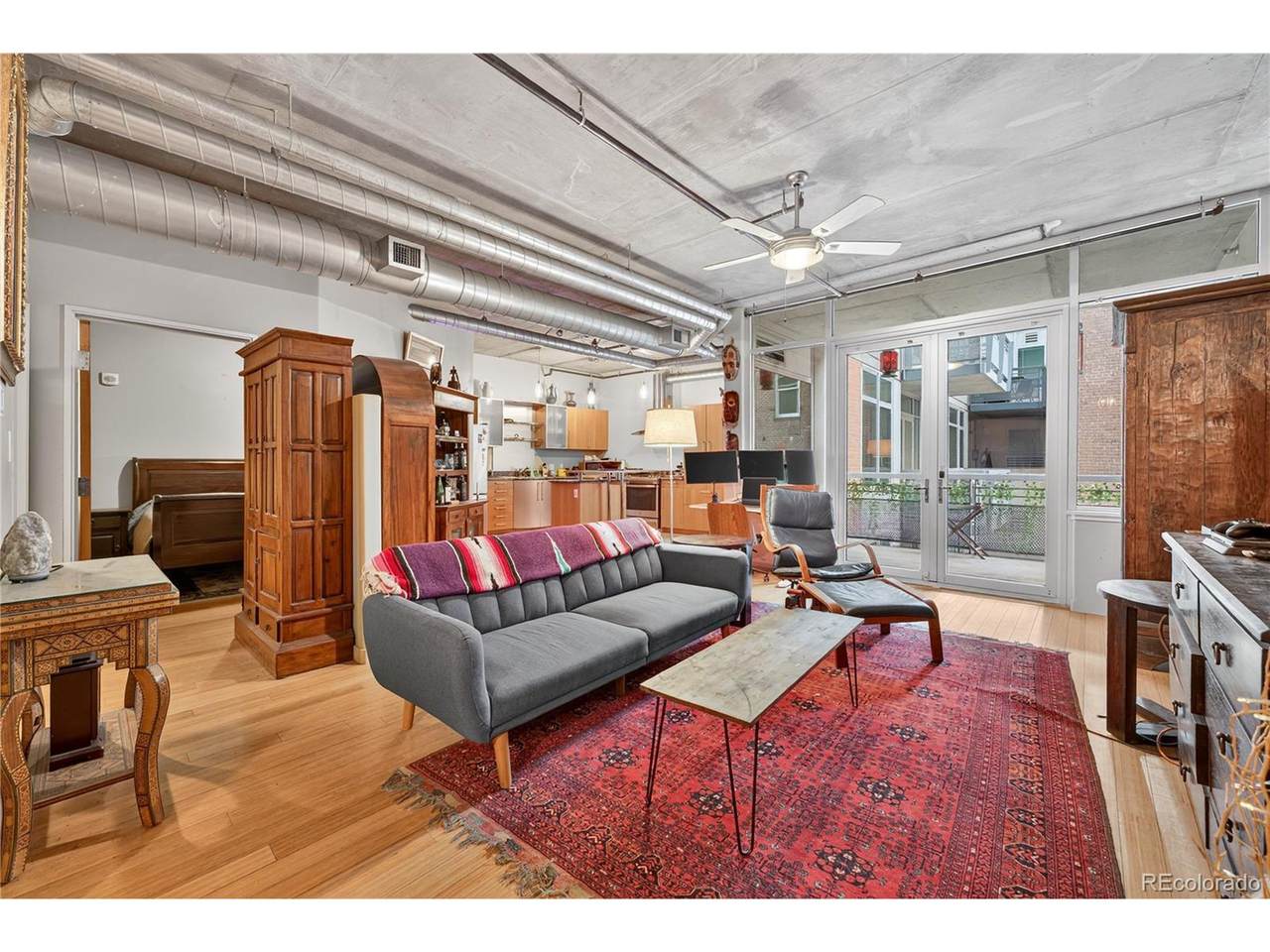 1401 Wewatta St - Photo 1