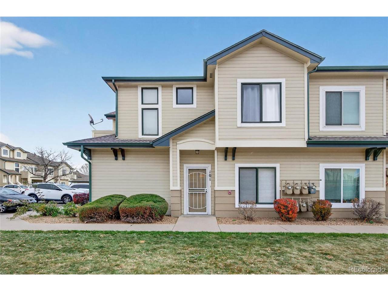 8707 Florida Ave - Photo 1