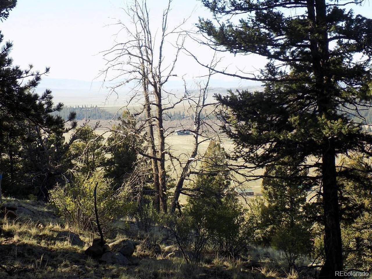 2381 Redhill Rd - Photo 1