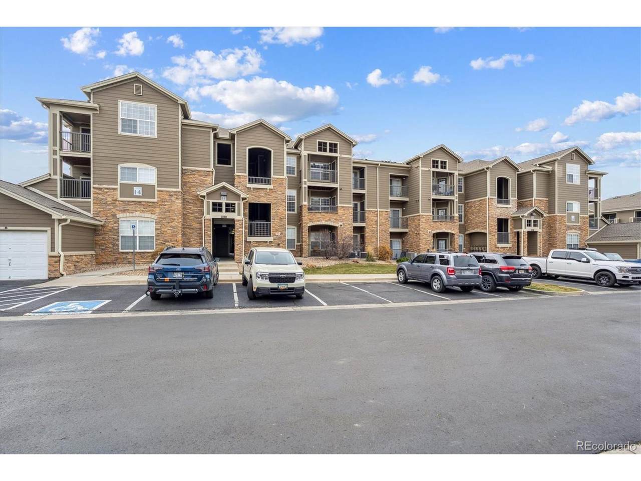 3100 Blue Sky Cir - Photo 1