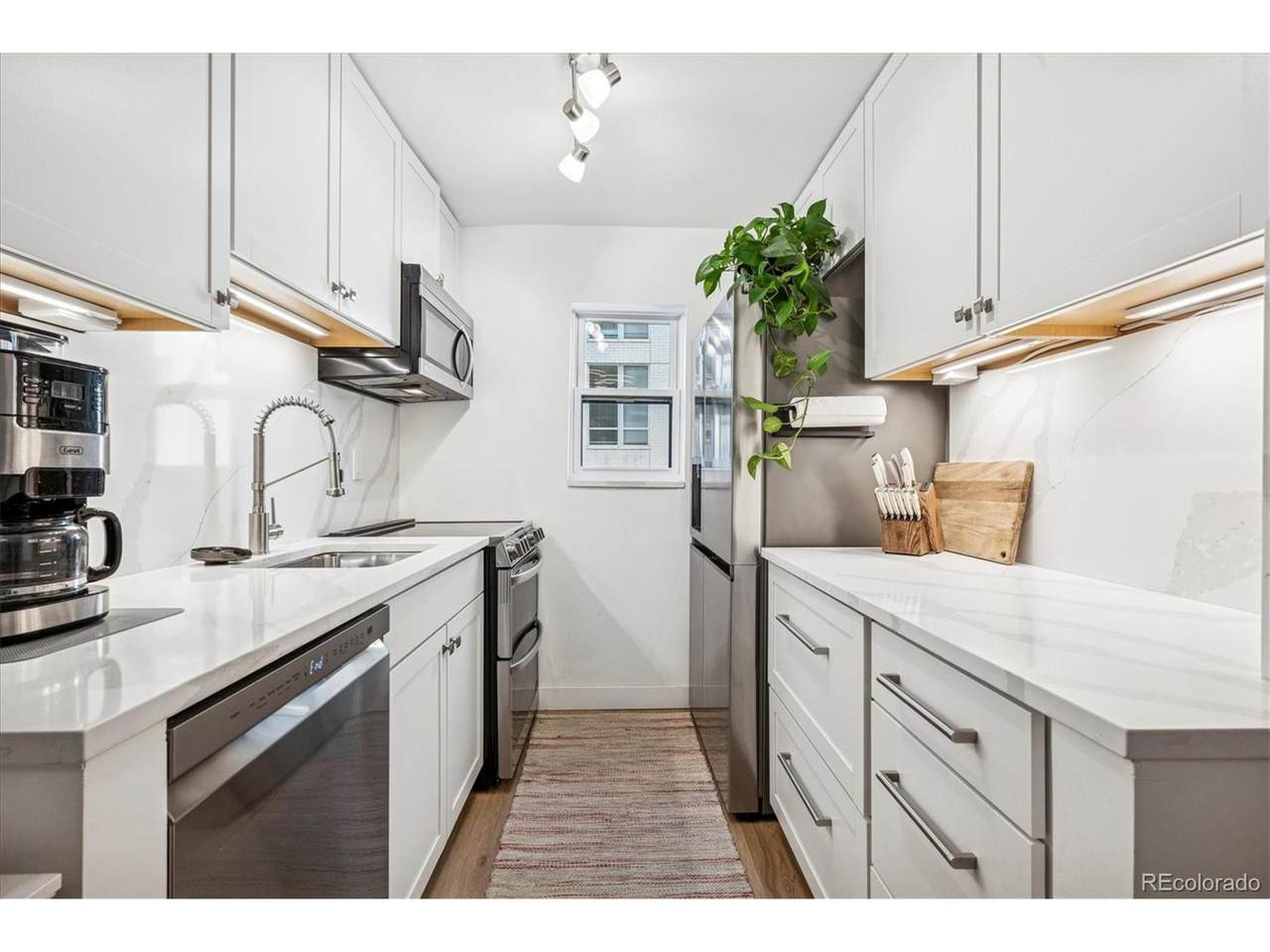 2 Adams St - Photo 1