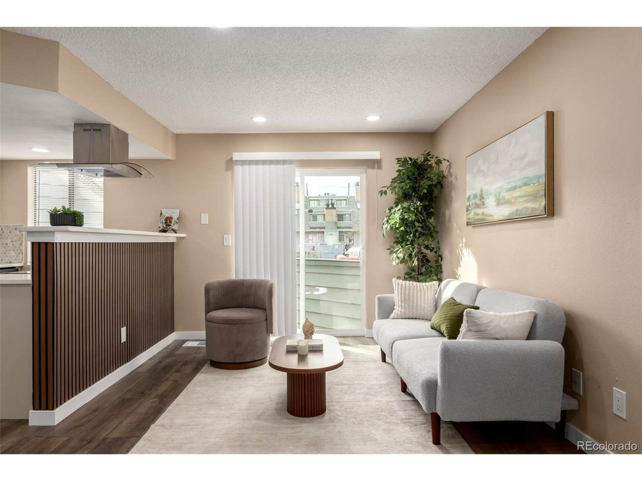 17053 Tennessee Dr - Photo 1