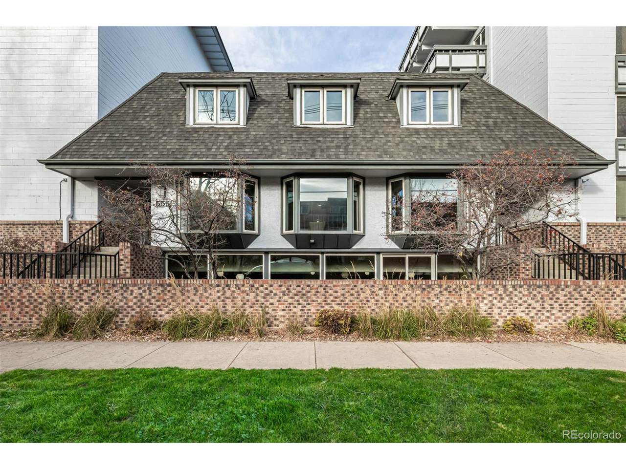 555 10th Ave - Photo 1