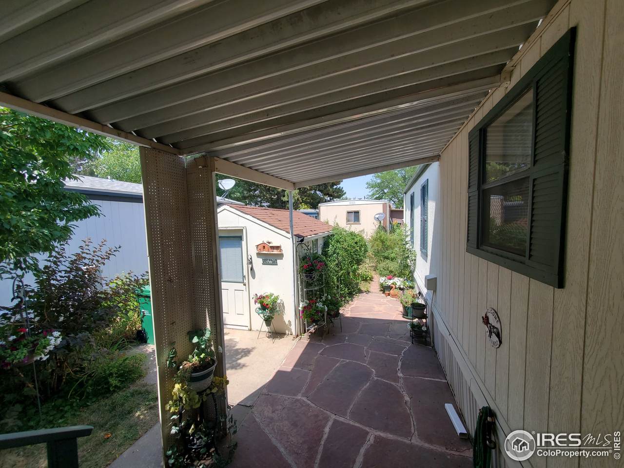 221 57th St - Photo 1