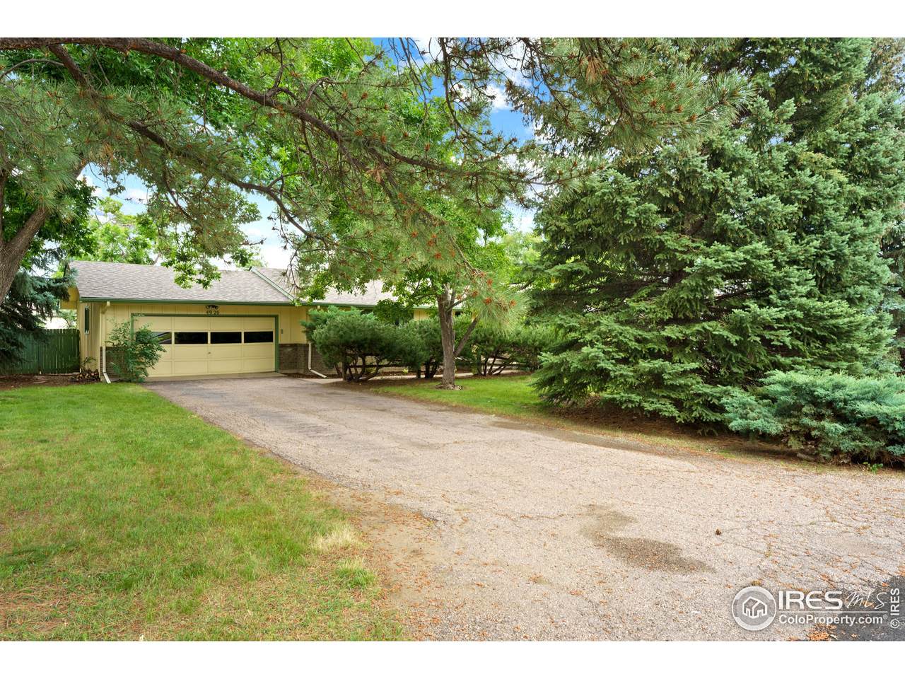4920 Hogan Dr - Photo 1