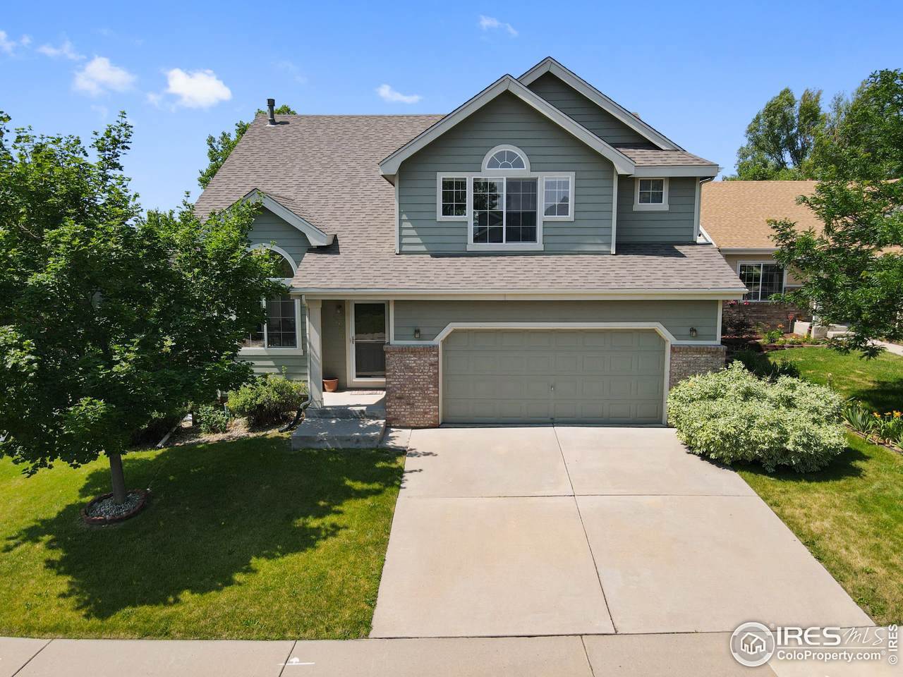 4504 Twin Peaks Dr - Photo 1