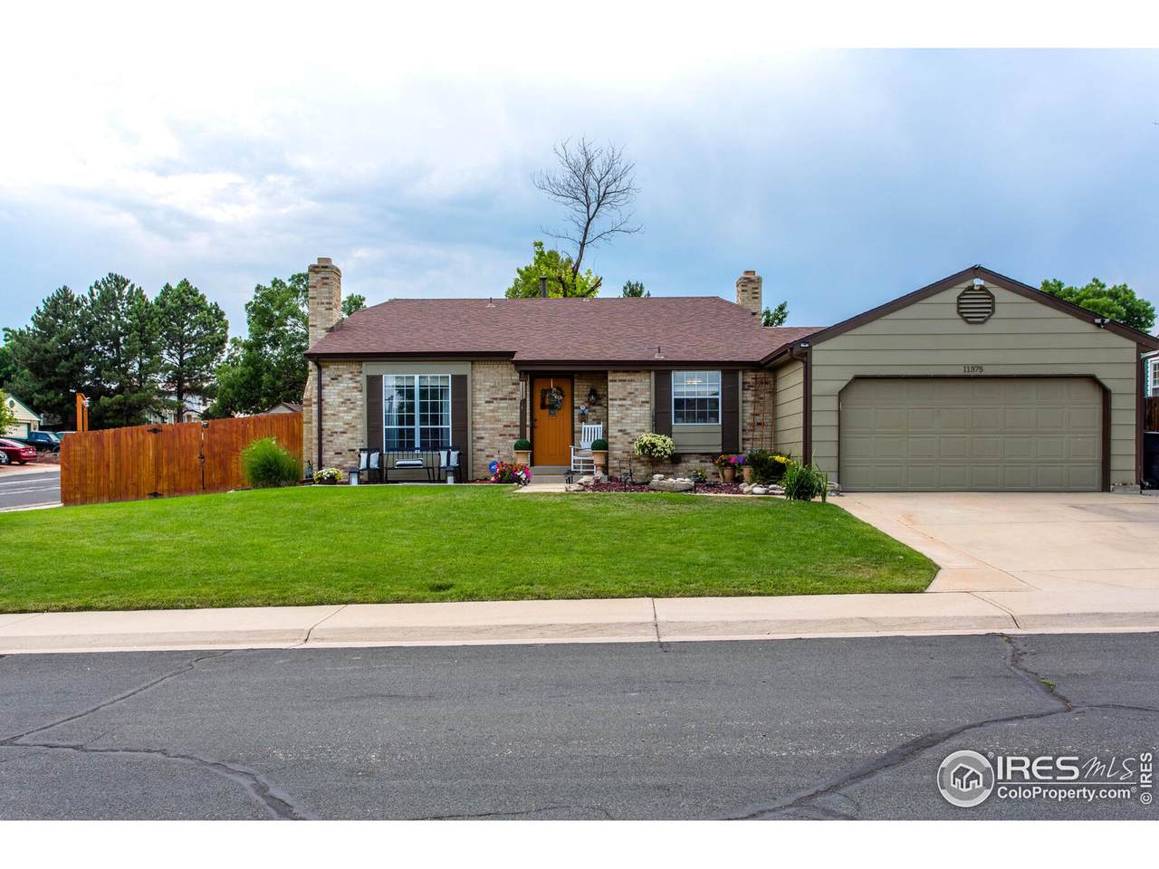 11375 Hudson St - Photo 1