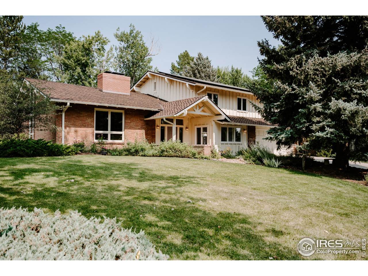 7332 Island Cir - Photo 1