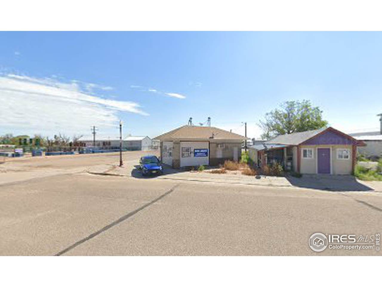 113 Colorado Ave - Photo 1