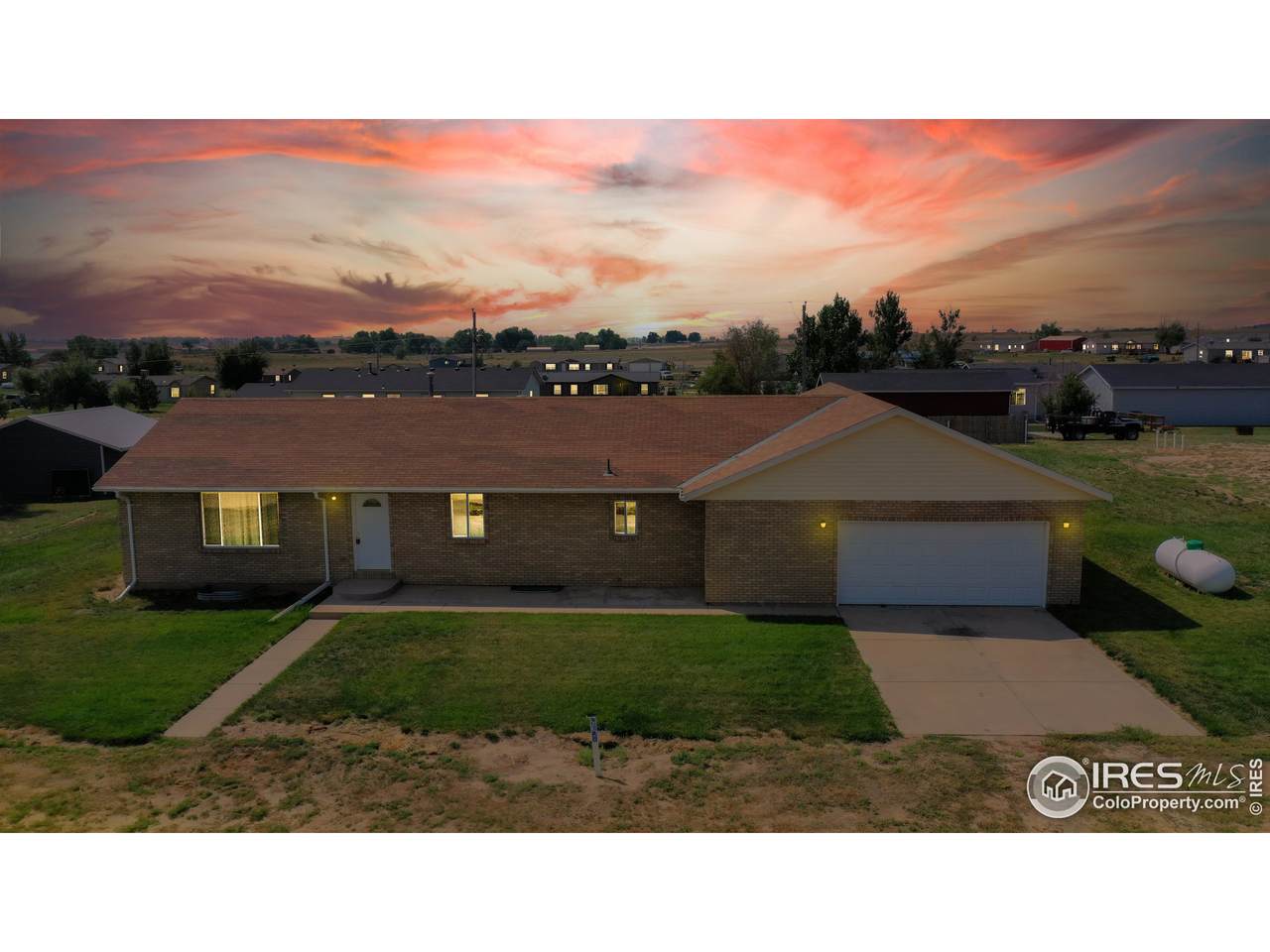 39440 Main St - Photo 1