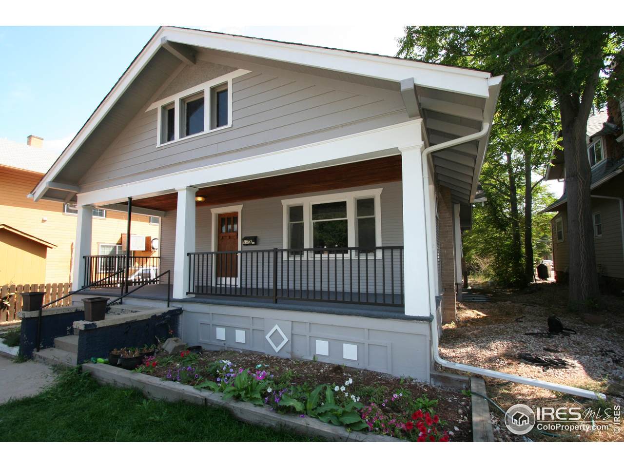 1706 8th Ave - Photo 1