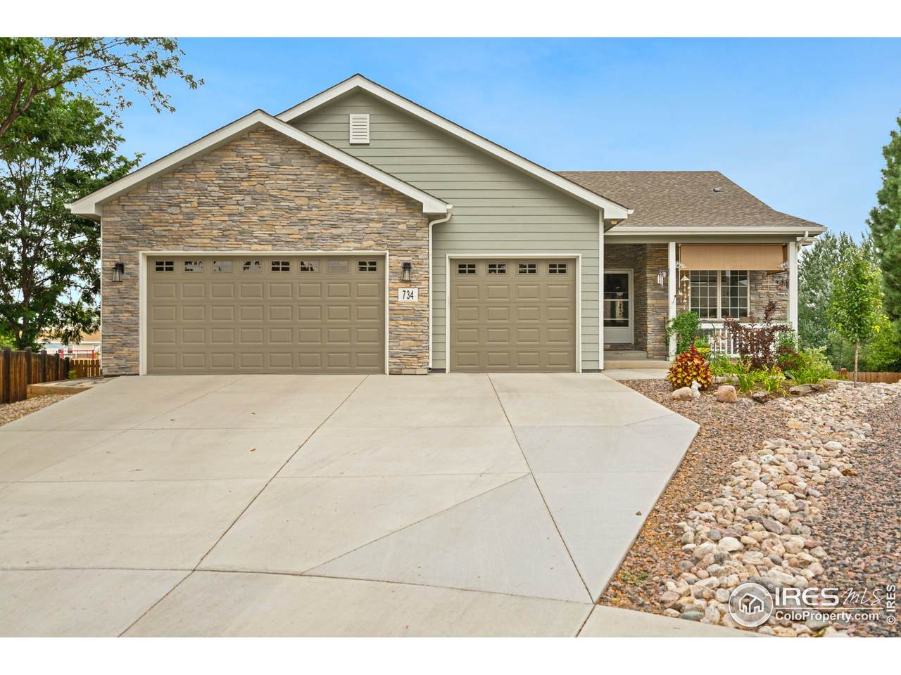 734 Milner Ct - Photo 1