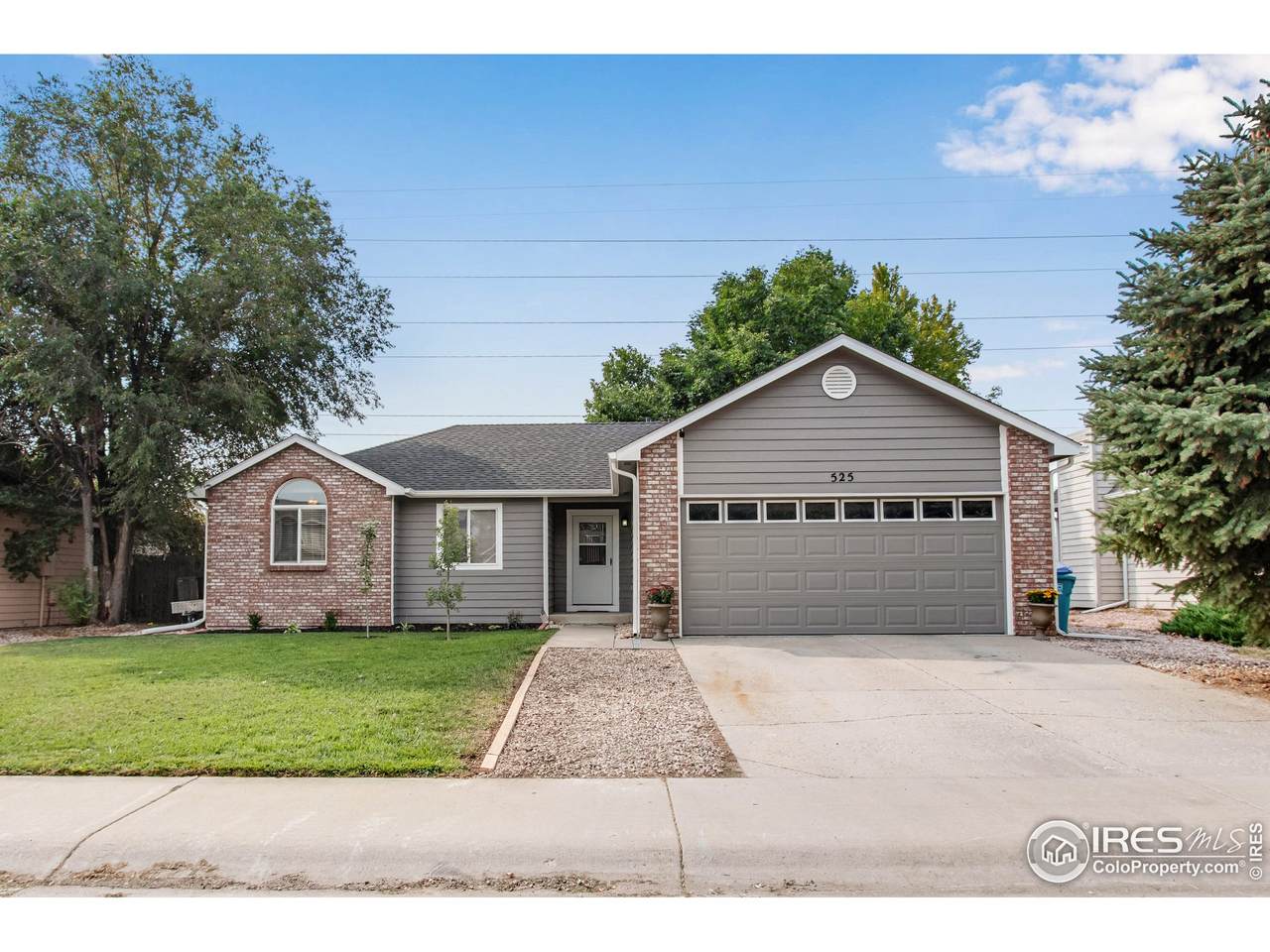 525 Nokomis Ct - Photo 1