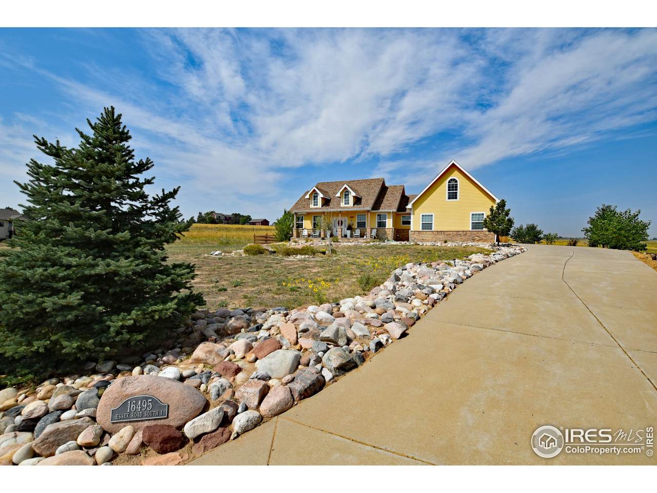 16495 Essex Rd - Photo 1