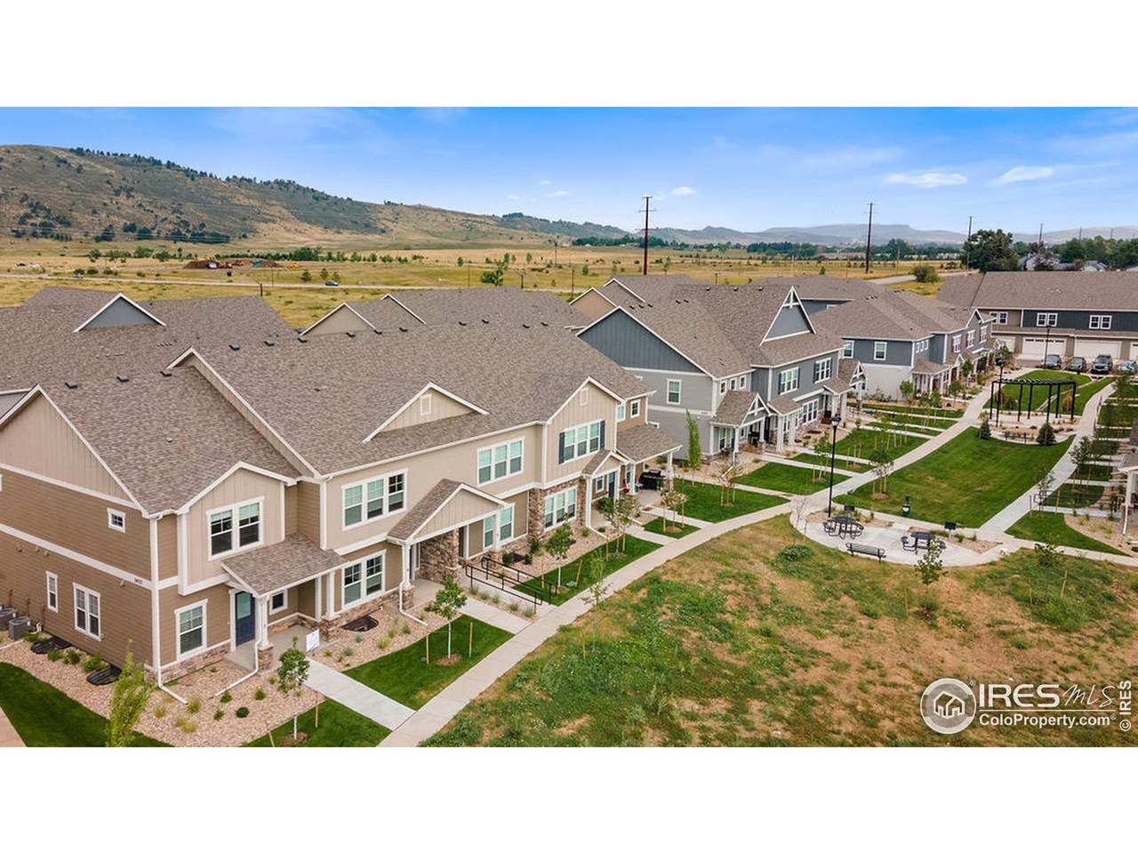 2444 Ridge Top Dr - Photo 1