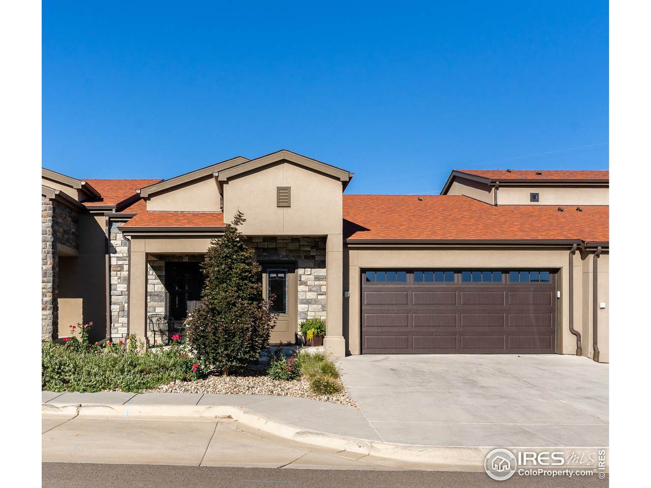 1024 Bella Vira Dr - Photo 1