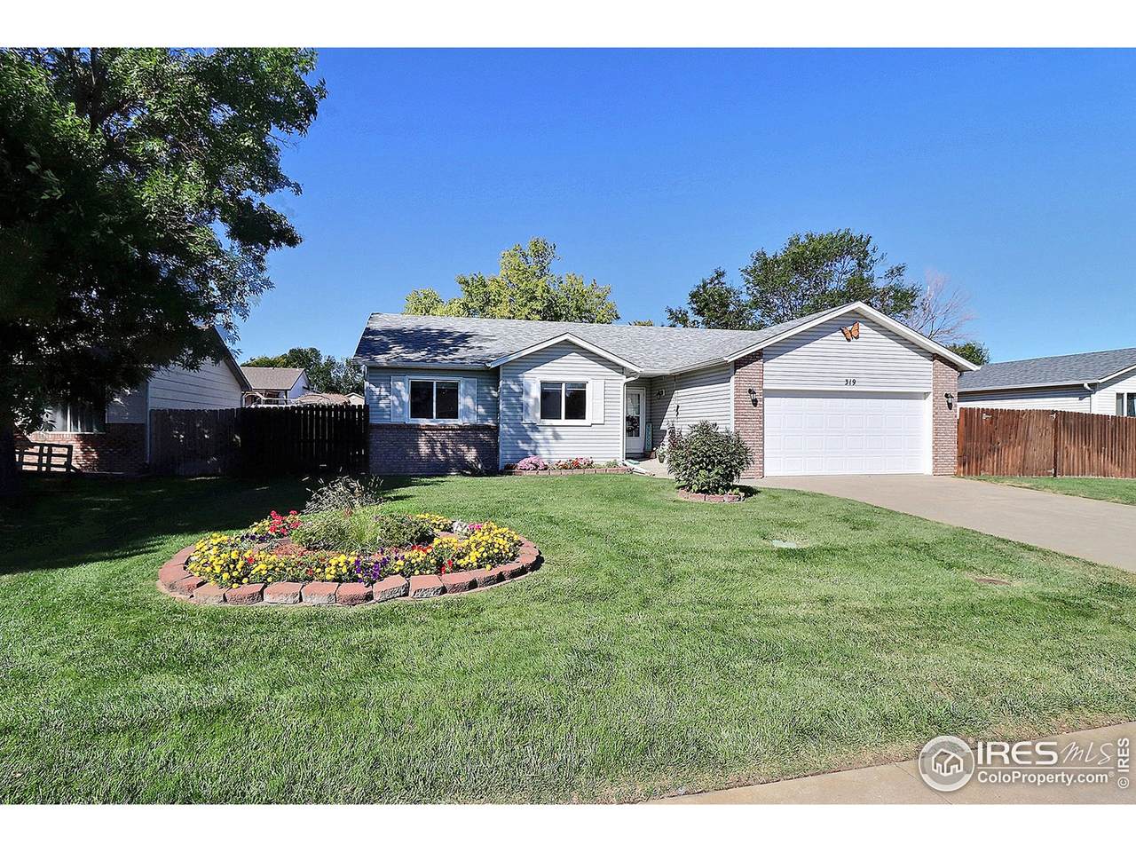 319 44th Ave Ct - Photo 1