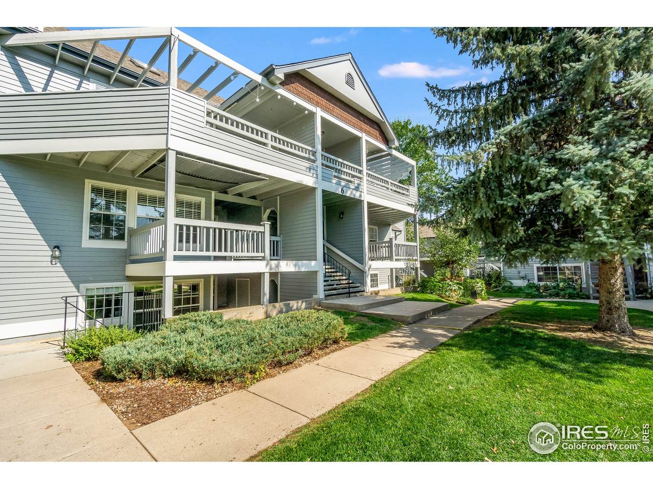 1601 Swallow Rd - Photo 1