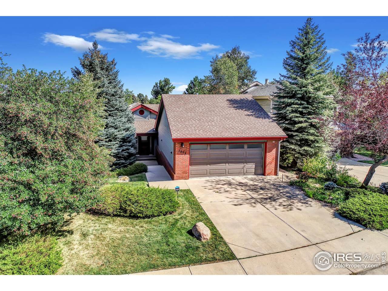 3898 Promontory Ct - Photo 1